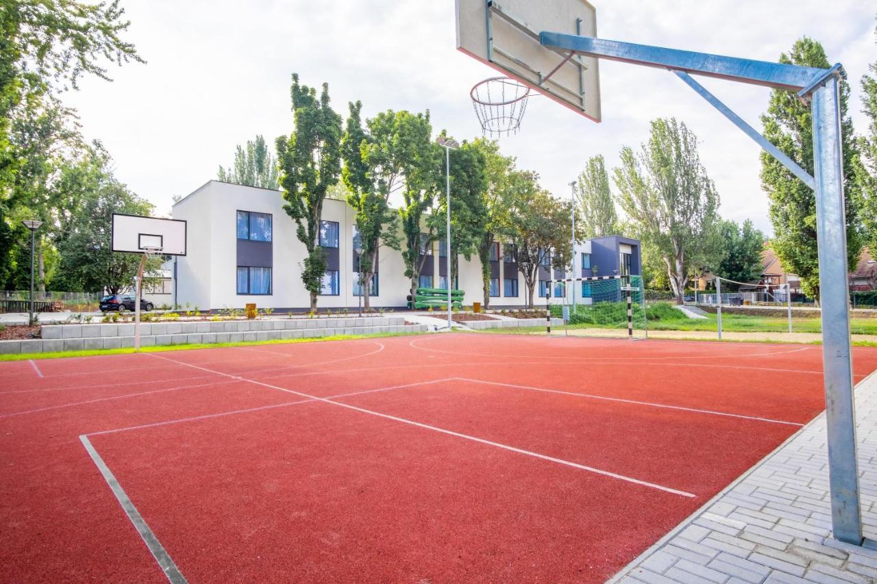 Ciszterci Rendezvenykoezpont Bed and Breakfast Balatonalmádi Buitenkant foto