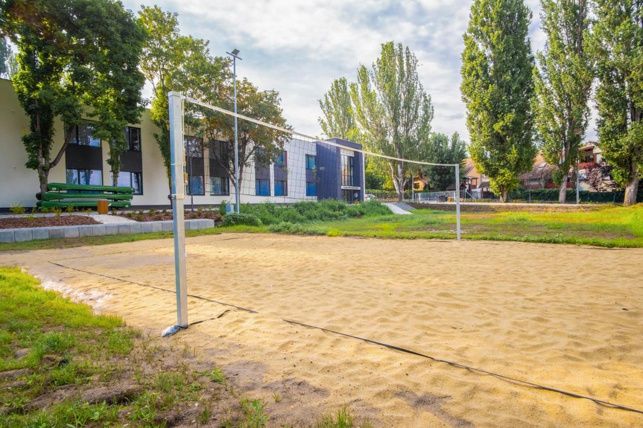 Ciszterci Rendezvenykoezpont Bed and Breakfast Balatonalmádi Buitenkant foto